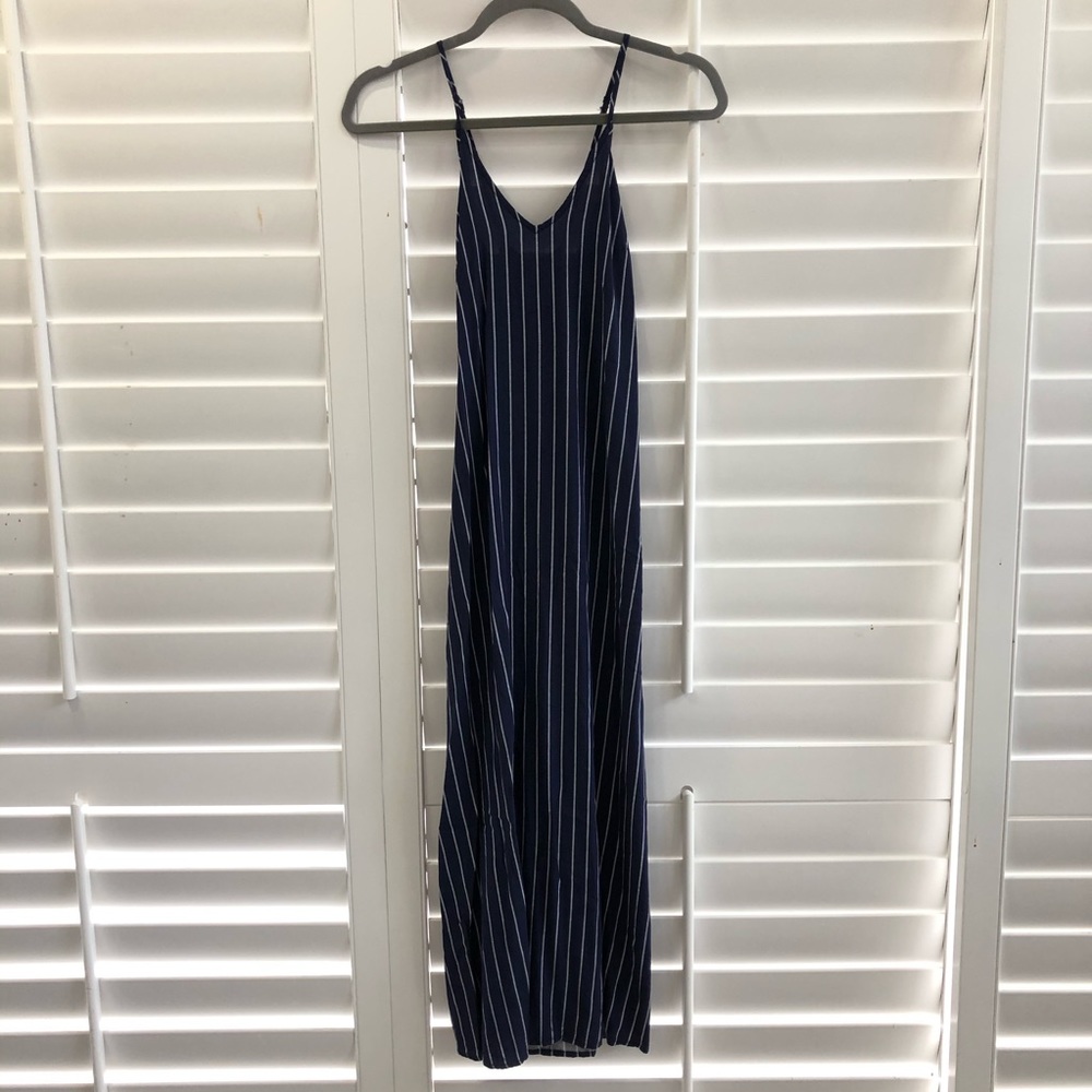 Old navy flowy maxi dress XSP